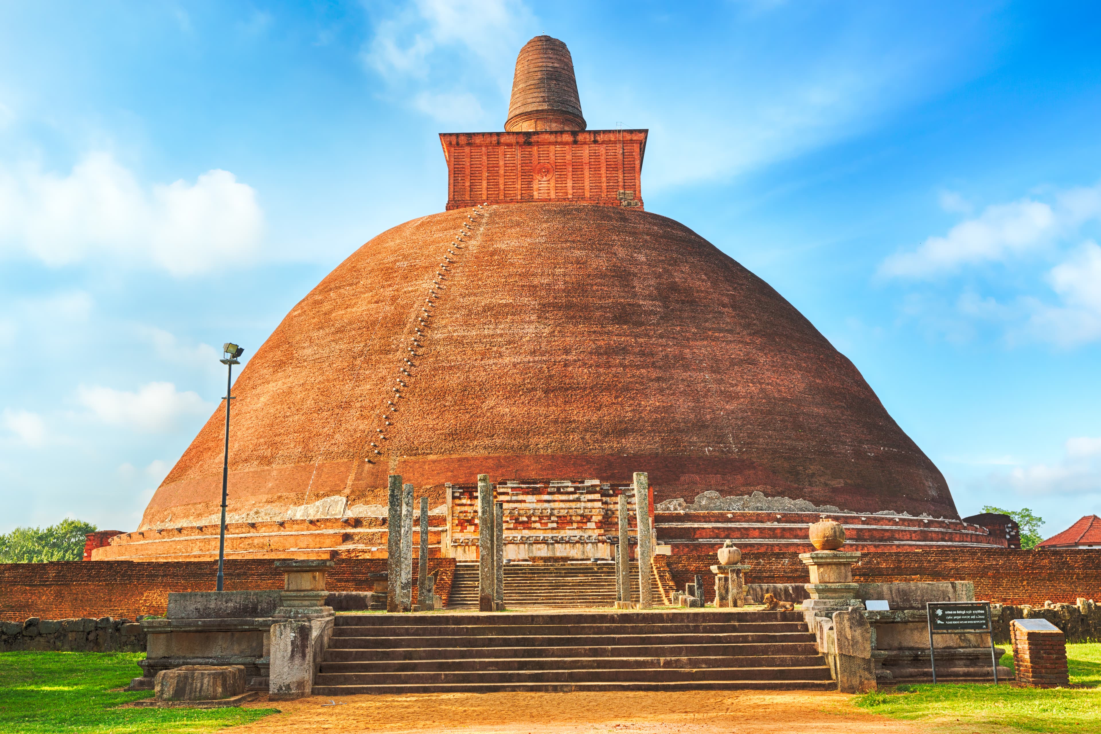 Ancient grandeur at Jetavanaramaya